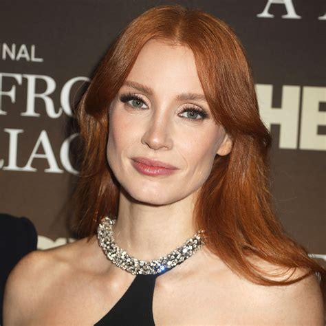 jessica chastain tetas|Jessica Chastain enseña las tetas en Sin ley